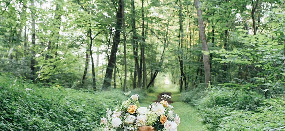 Woodland Birds in Bloom