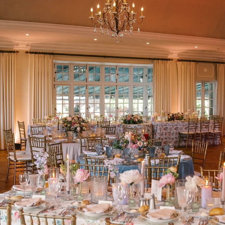 Floral Brilliance with a Touch of Sparkle