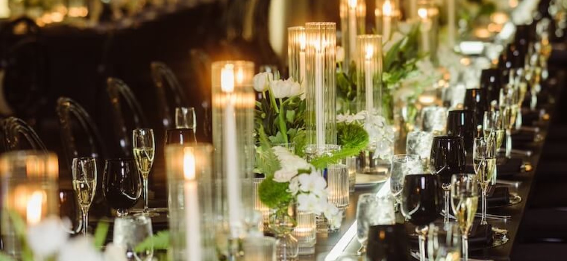 Chic Contrast: Luxe Linens & Bold Decor
