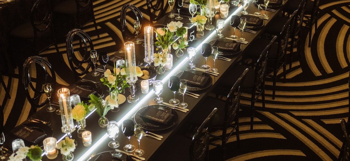 Chic Contrast: Luxe Linens & Bold Decor