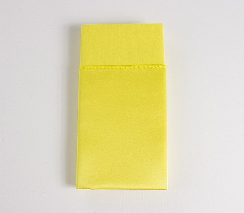 Lemon Lamour Dinner Napkin with Lemon Cotton Backing