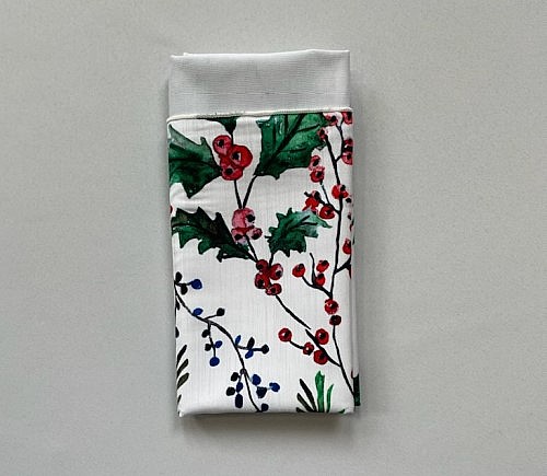 Holiday Mistletoe Dinner Napkin