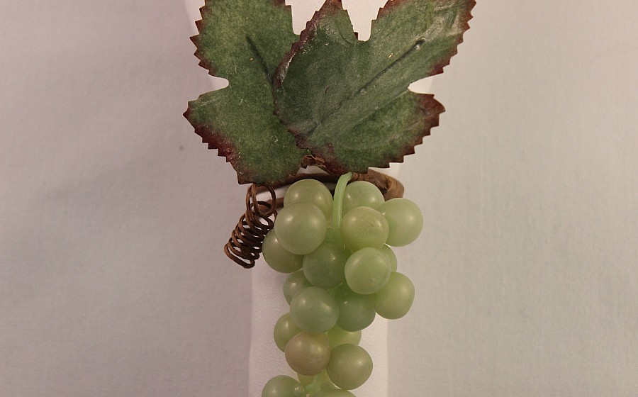 Green Grapes Napkin Ring